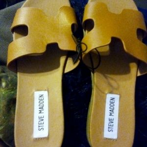 Steve Madden Size 6 Sandals